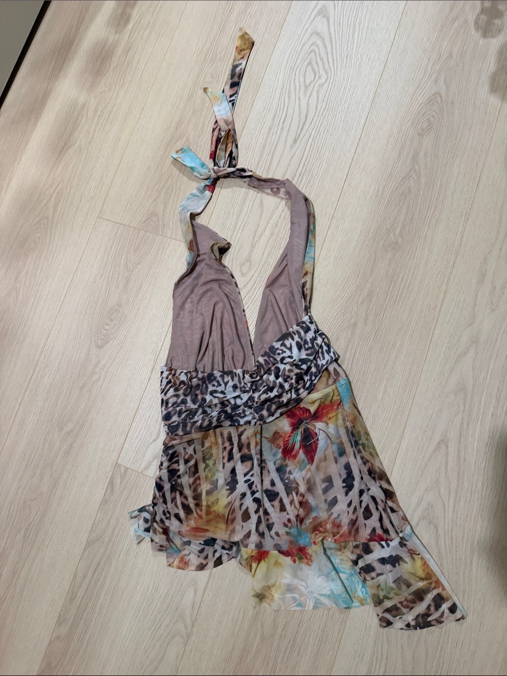 Jaded London Tropical Floral & Leopard Print Halter Dress with Decorative Buckle - Picture 4 of 4